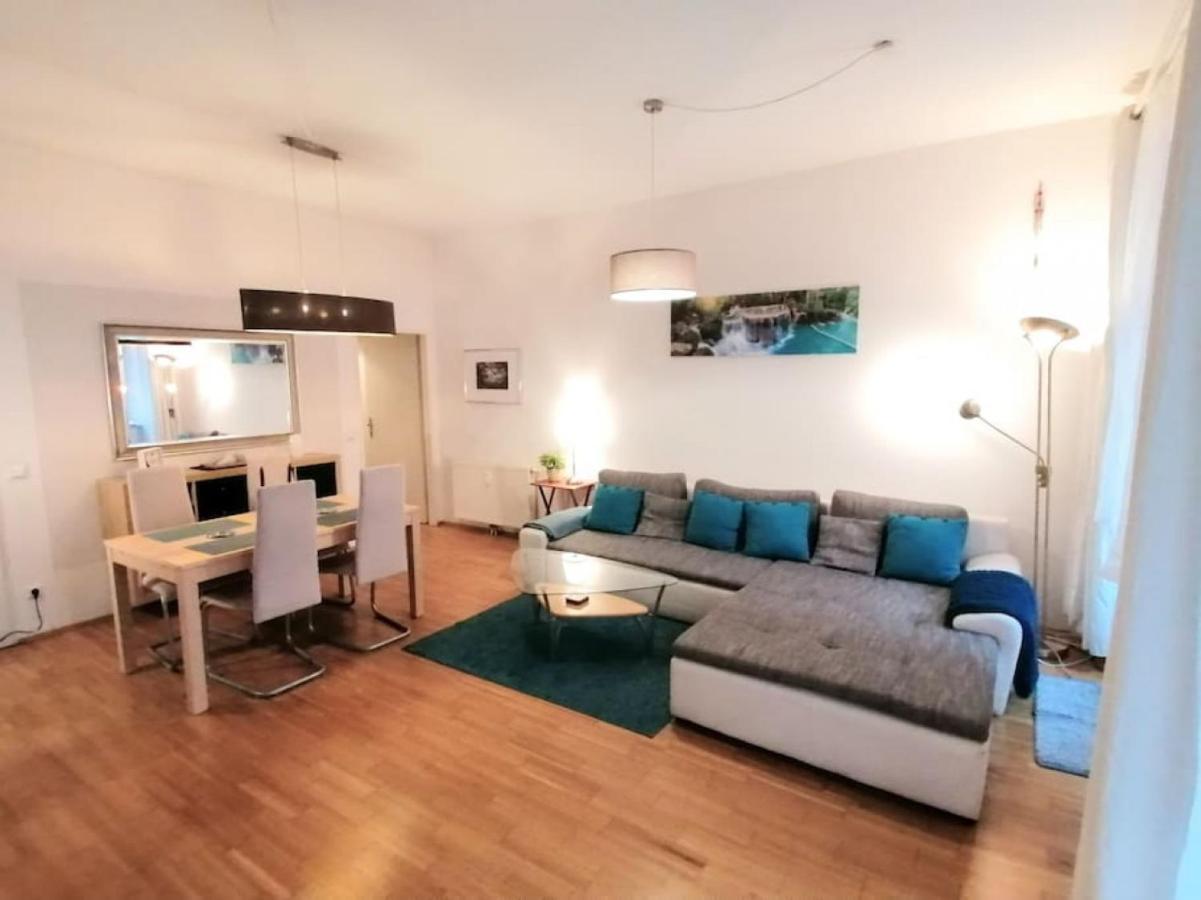 Nd Exquisites Wundervolles Ruhiges Terrassenapartment Mit Garage Viena Exterior foto