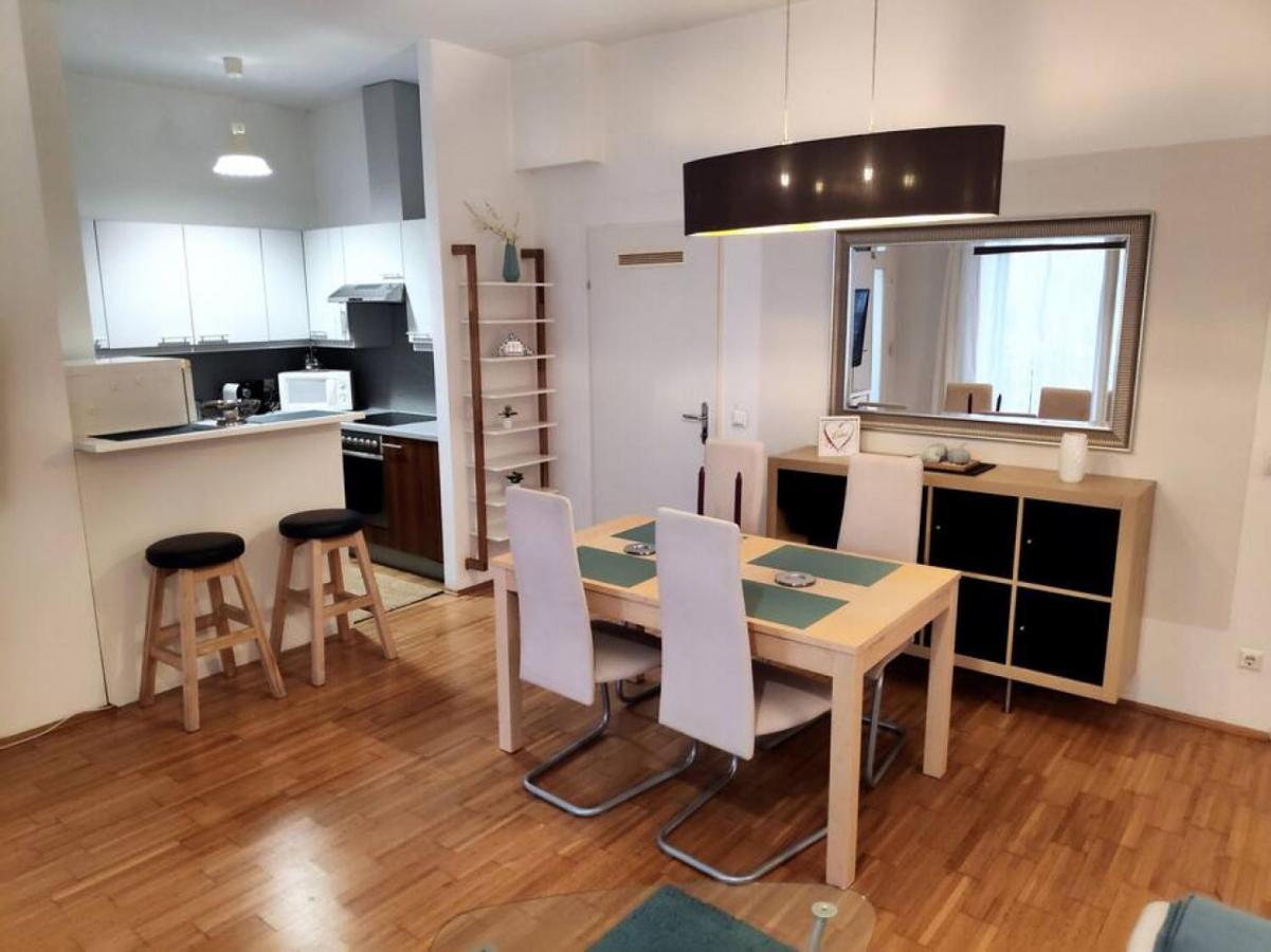Nd Exquisites Wundervolles Ruhiges Terrassenapartment Mit Garage Viena Exterior foto