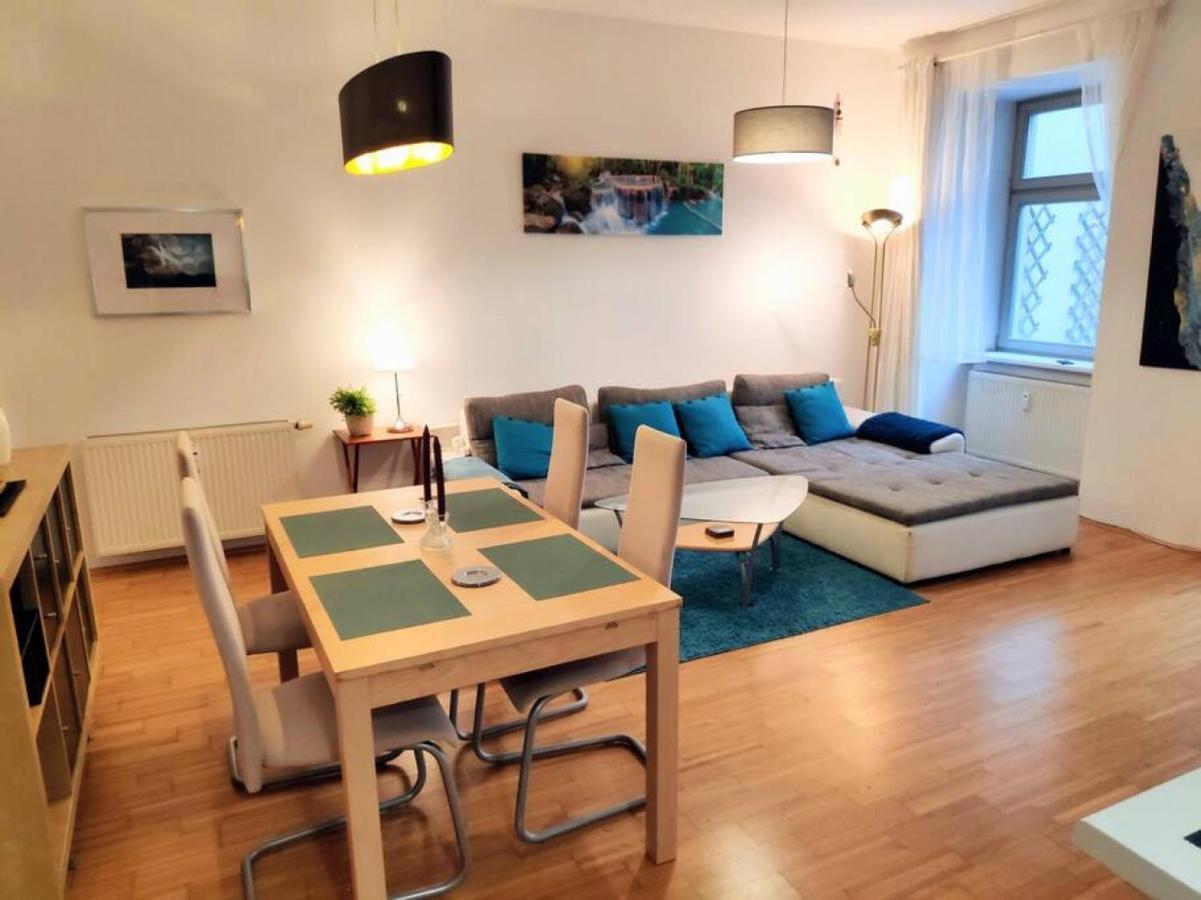 Nd Exquisites Wundervolles Ruhiges Terrassenapartment Mit Garage Viena Exterior foto